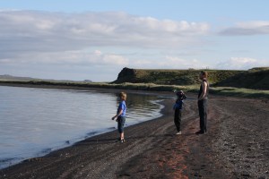 Fátt er yndislegra en kyrrðin í fjörunni