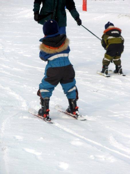 61469_304916582947217_359229367_n